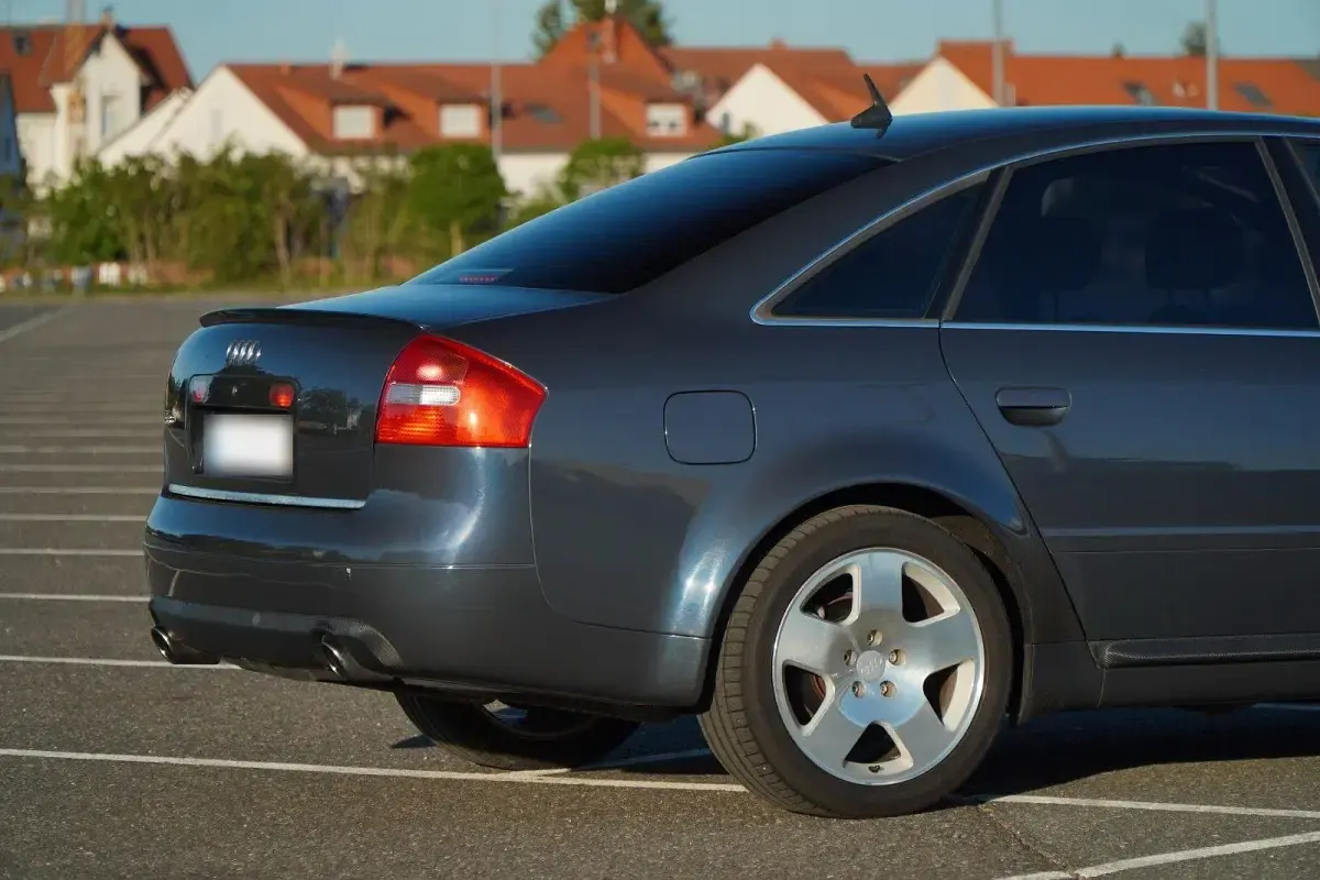 Gebraucht Audi S6 Sport 340 PS (250 kW) 2001 Blau Limousine