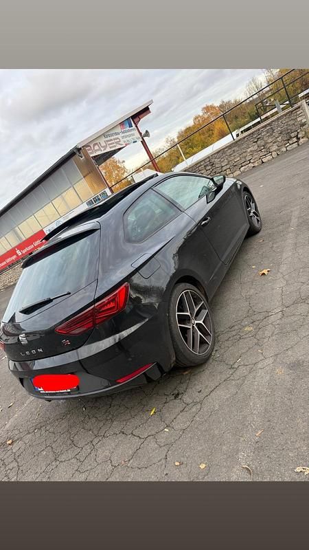 Gebraucht Seat Leon FR 150 PS (110 kW) 2017 Schwarz Coupé