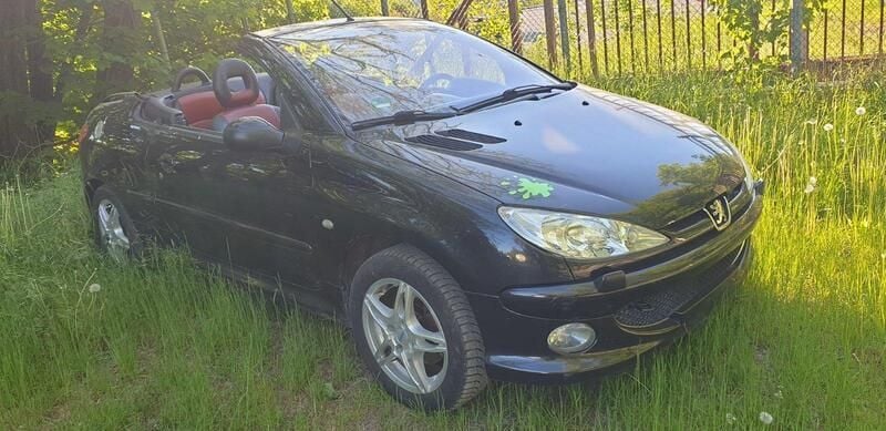 Schwarz Gebraucht 2005 Peugeot 206 CC Cabrio | 1.850 € (Fairer Preis) - Bild 1/4