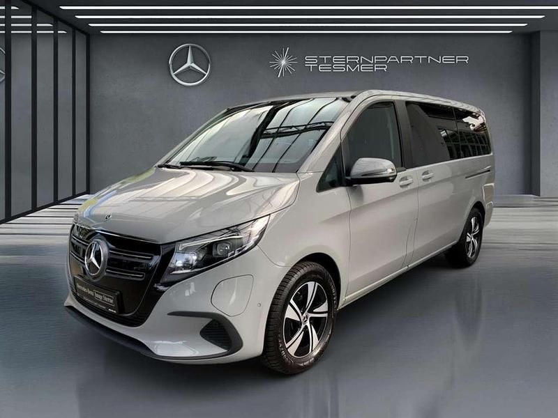 Grau Gebraucht 2024 Mercedes EQV300 Van / Kleinbus | 58.400 € - Bild 1/4