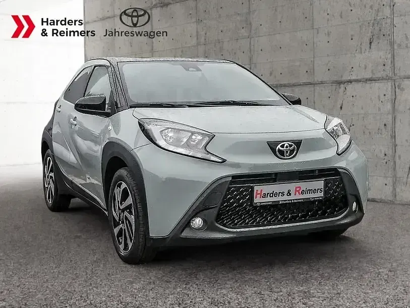Neu Toyota Aygo 72 PS (52 kW) 2025 Grün