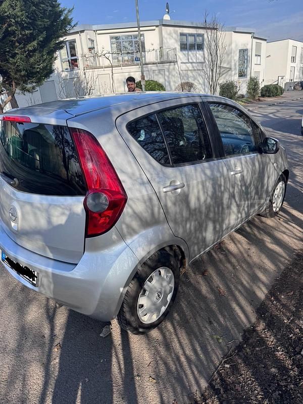 Gebraucht Opel Agila 85 PS (62 kW) 2009 Grau Kleinwagen