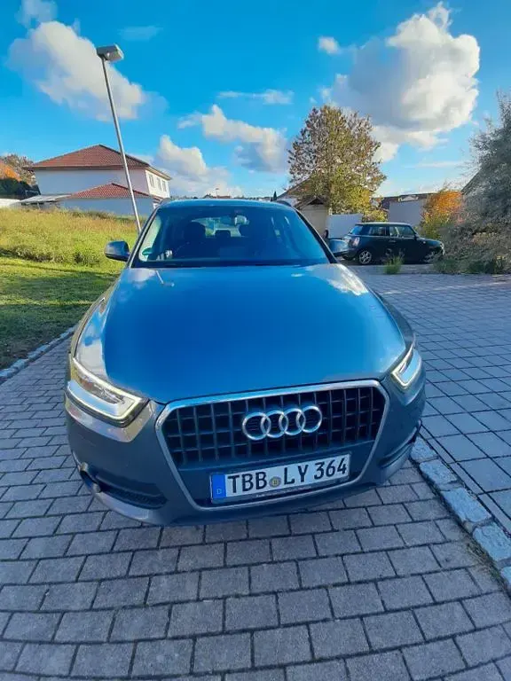 Gebraucht Audi Q3 140 PS (102 kW) 2013 Grau SUV