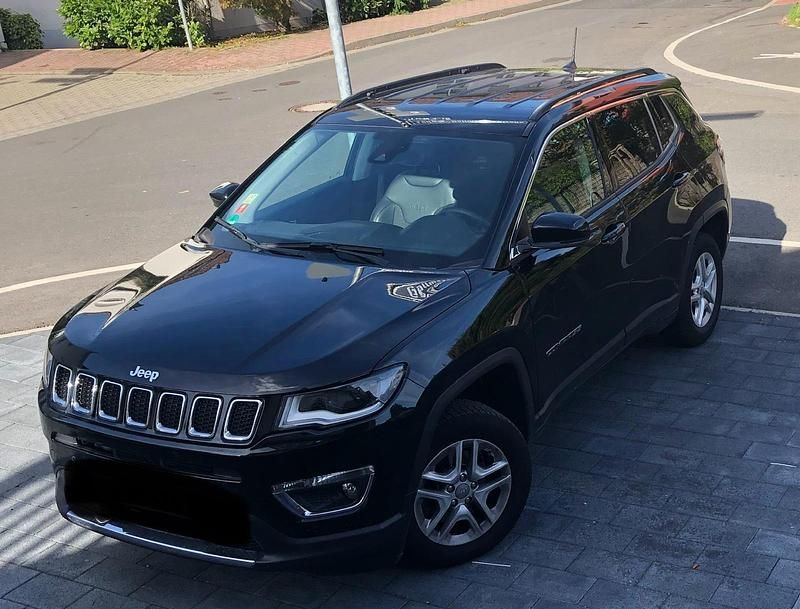 Schwarz Gebraucht 2019 Jeep Compass SUV | 18.600 € (Fairer Preis) - Bild 1/4
