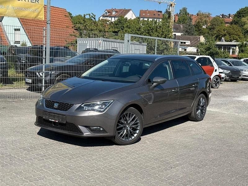 Grau Gebraucht 2016 Seat Leon ST CONNECT Kombi | 10.990 € (Fairer Preis) - Bild 1/4