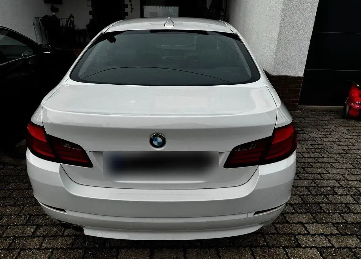 Gebraucht BMW 520 184 PS (135 kW) 2012 Beige Limousine