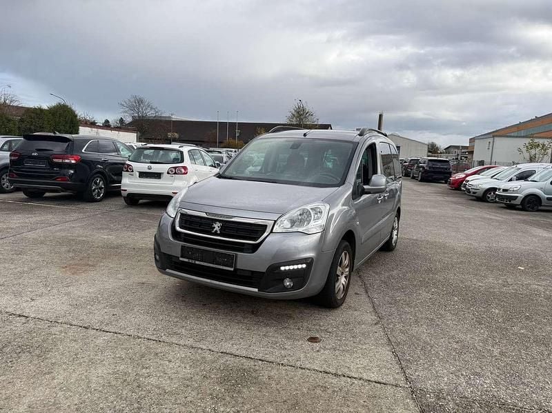 Gris artense Gebraucht 2017 Peugeot Partner Allure Van | 8.590 € (Guter Preis) - Bild 1/4