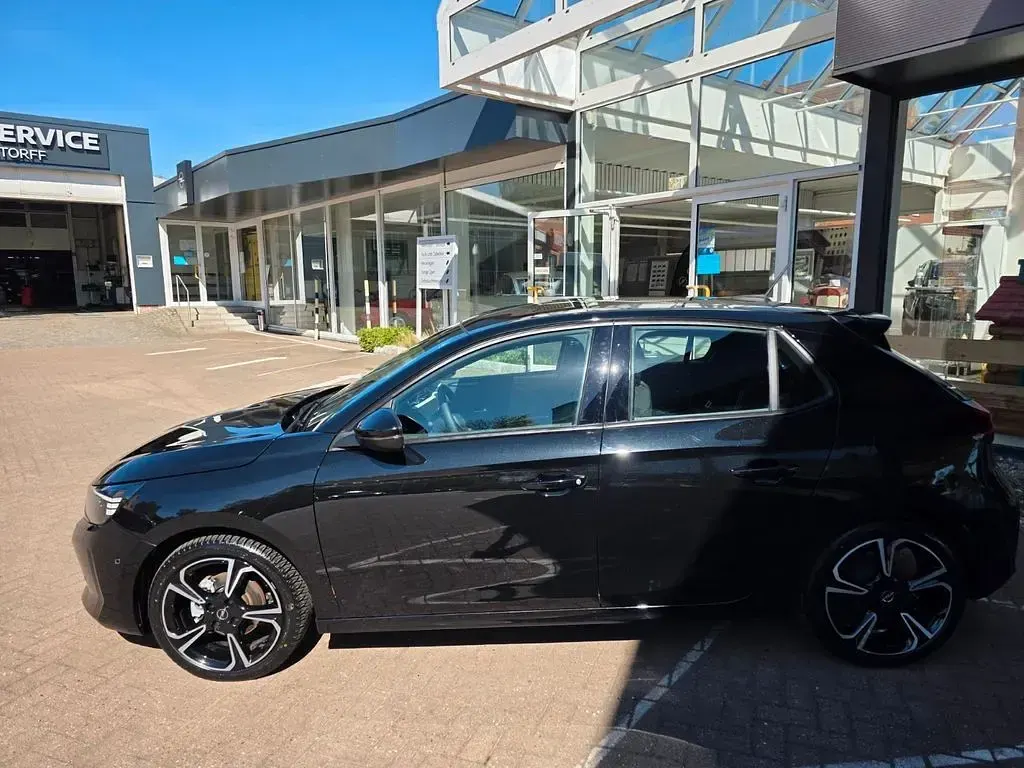 Używany Opel Corsa 75 KM (55 kW) 2025 Czarny Hatchback