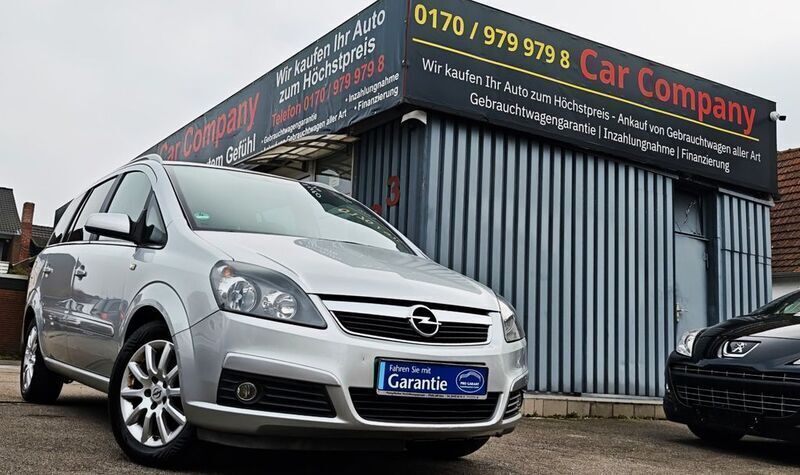 Silber Gebraucht 2005 Opel Zafira Edition Van / Kleinbus | 3.990 € (Etwas zu teuer) - Bild 1/4