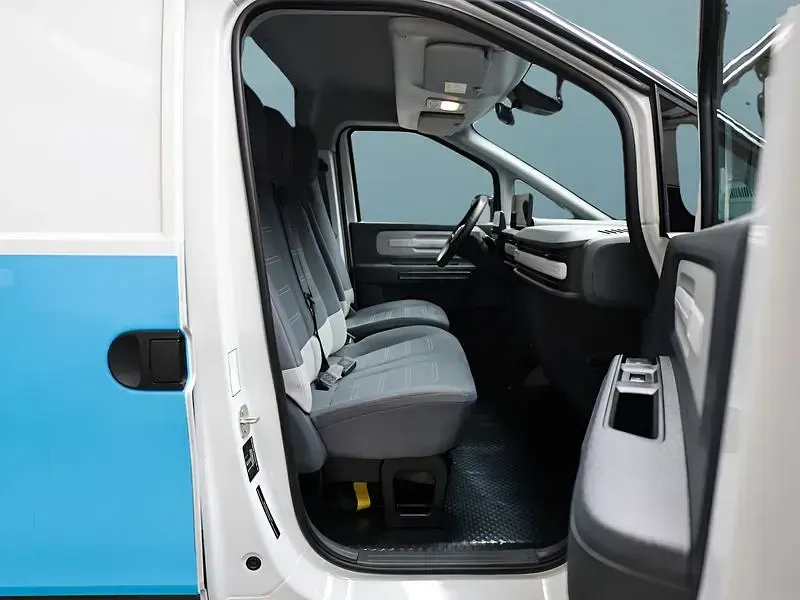 Gebraucht Maxus eDeliver 5 119 kW (163 PS) 2024 Weiß Van