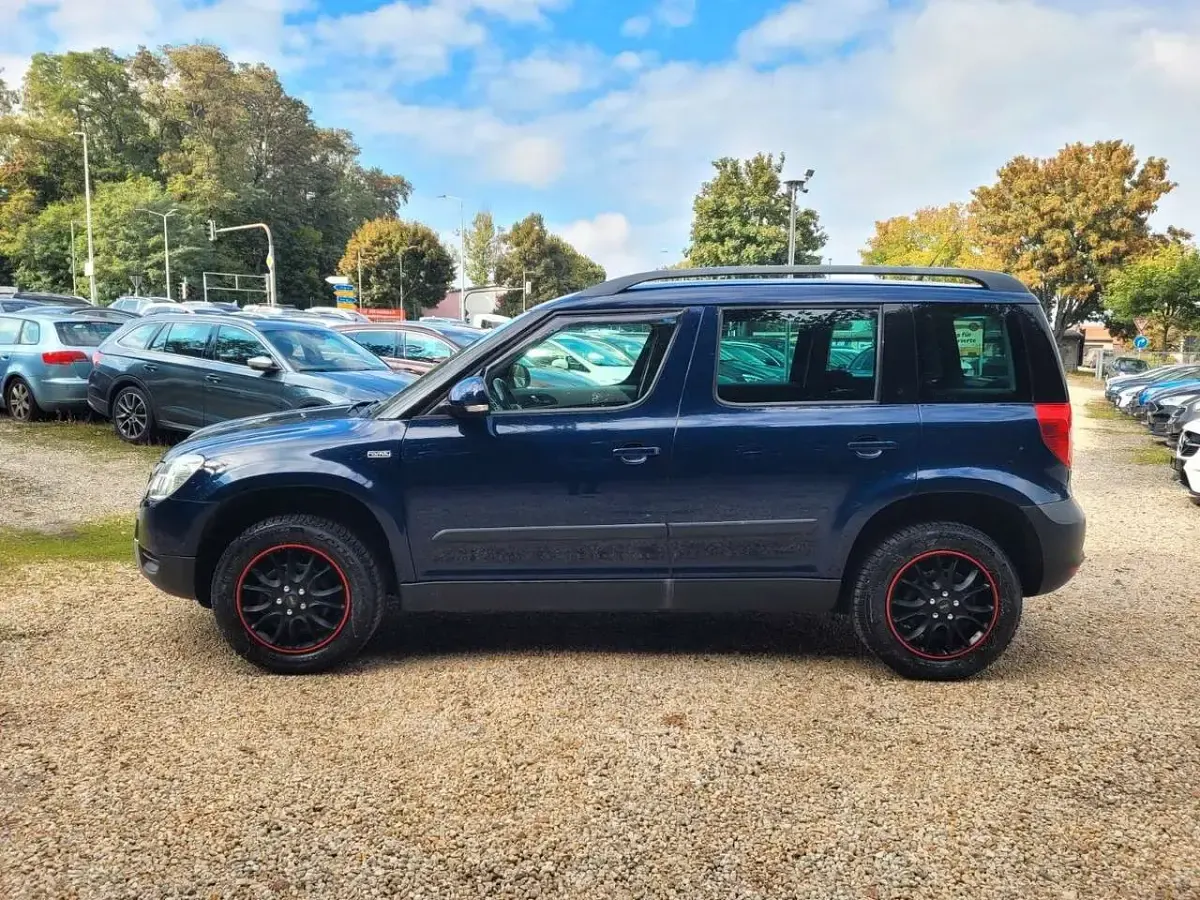 Gebraucht Skoda Yeti Family 152 PS (111 kW) 2011 Blau SUV