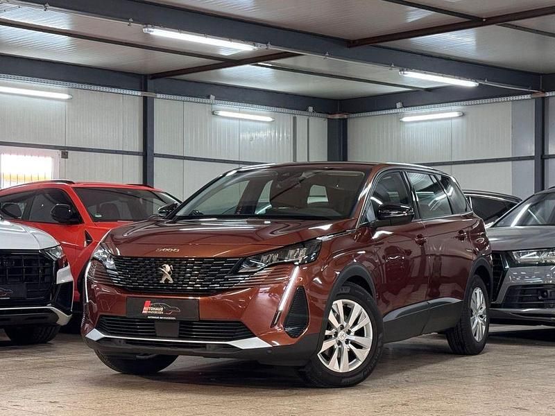 Gebraucht Peugeot 5008 Active 131 PS (96 kW) 2020 Braun Van / Kleinbus