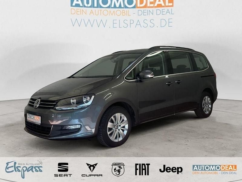 Grau Gebraucht 2021 VW Sharan Comfortline Van / Kleinbus | 30.899 € (Fairer Preis) - Bild 1/4