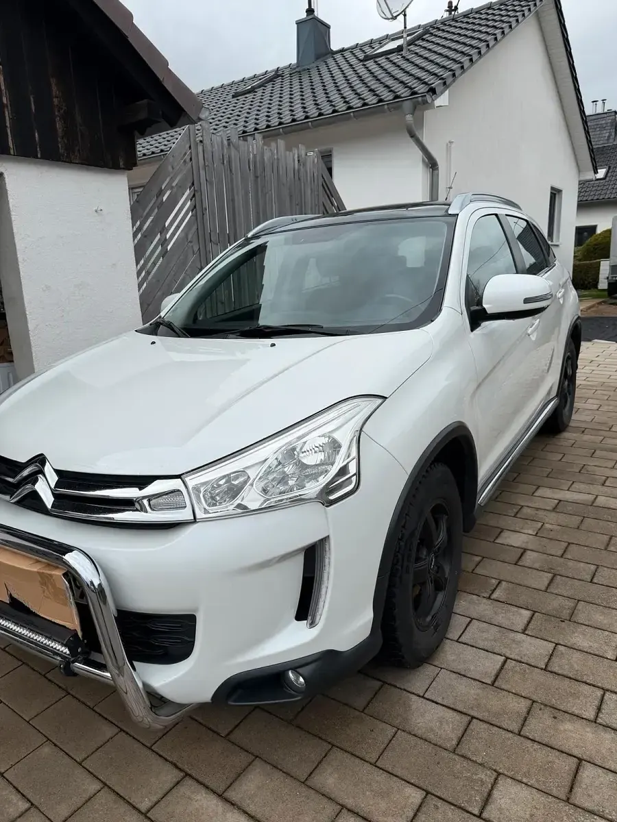 Gebraucht Citroën C4 Aircross 114 PS (83 kW) 2016 Weiß SUV