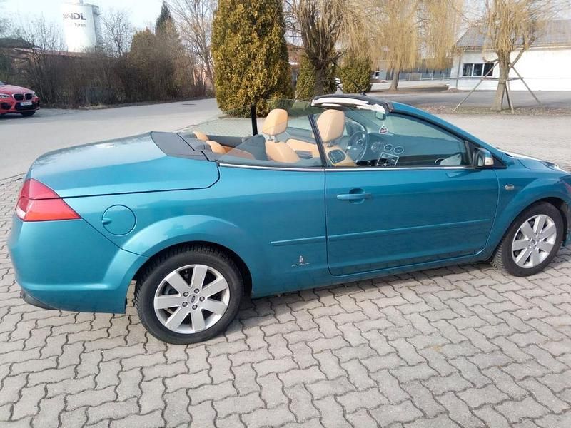 Gebraucht Ford Focus Cabriolet 136 PS (100 kW) 2008 Blau Cabrio