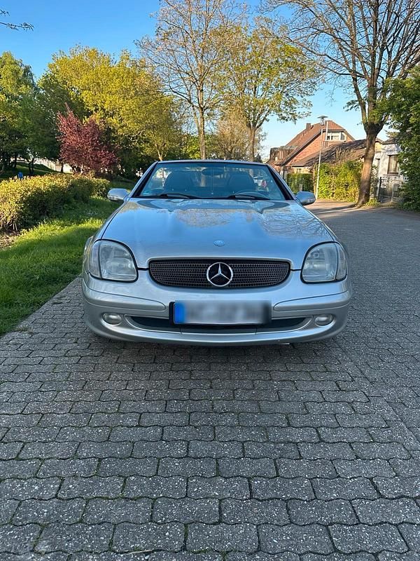 Gebraucht Mercedes SLK200 163 PS (119 kW) 2000 Silber Cabrio