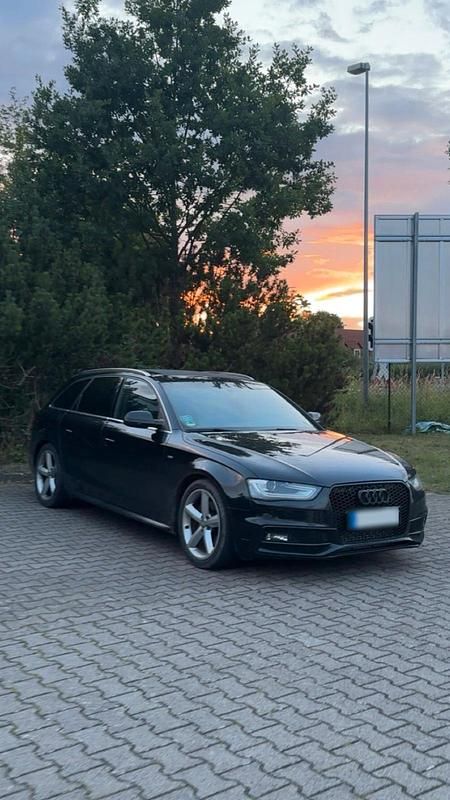 Gebraucht Audi A4 S-Line 143 PS (105 kW) 2013 Schwarz Kombi