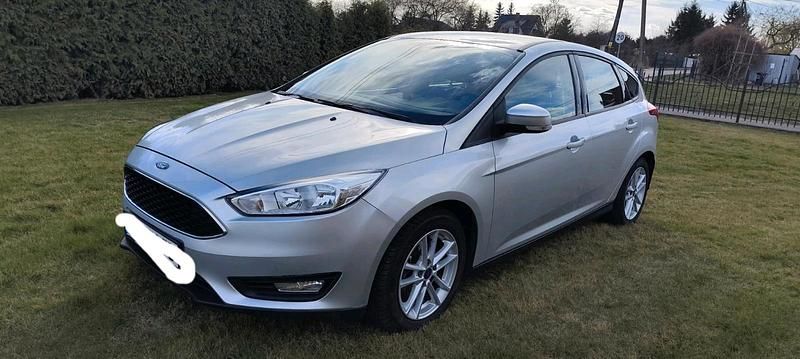 Second-hand Ford Focus 125 CP (91 kW) 2015 Argintiu Hatchback