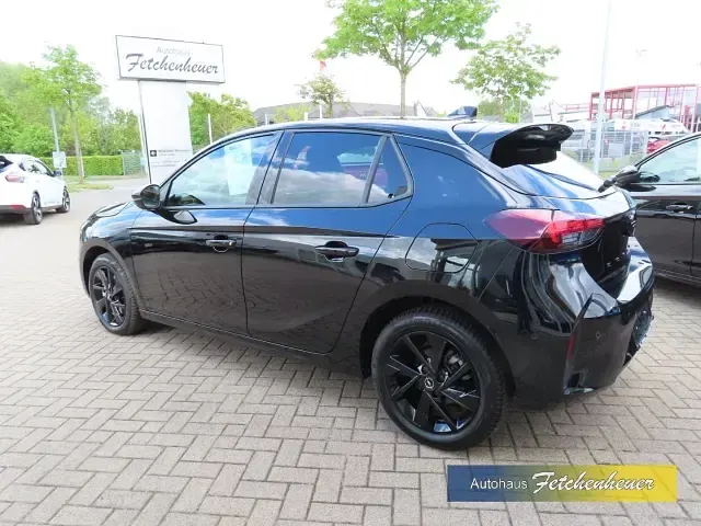 Gebraucht Opel Corsa 101 PS (74 kW) 2024 Schwarz Kleinwagen