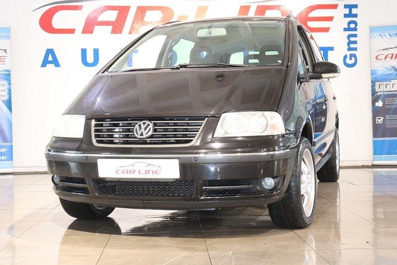 Schwarz Gebraucht 2004 VW Sharan Comfortline Van / Kleinbus | 4.555 € (Teuer) - Bild 1/4