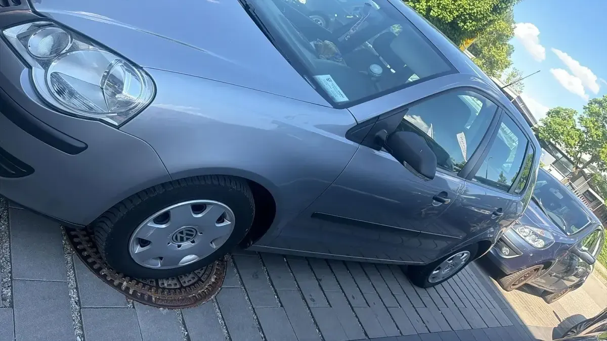 Gebraucht VW Polo 80 PS (58 kW) 2009 Silber Kleinwagen