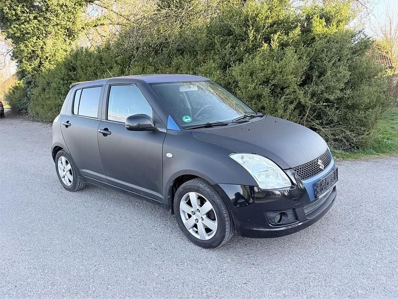 Gebraucht Suzuki Swift 92 PS (67 kW) 2008 Schwarz Kleinwagen
