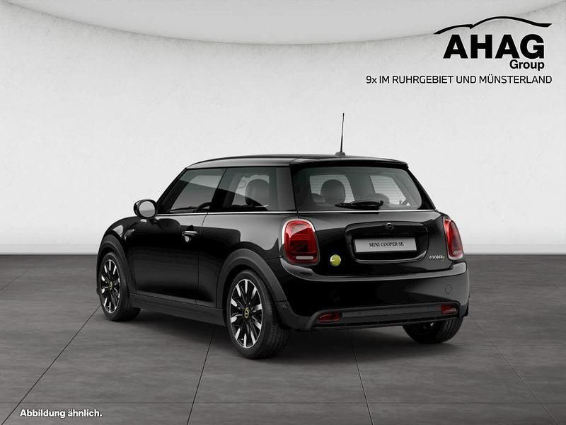 Gebraucht Mini Cooper SE Classic 135 kW (184 PS) 2023 Schwarz Kleinwagen