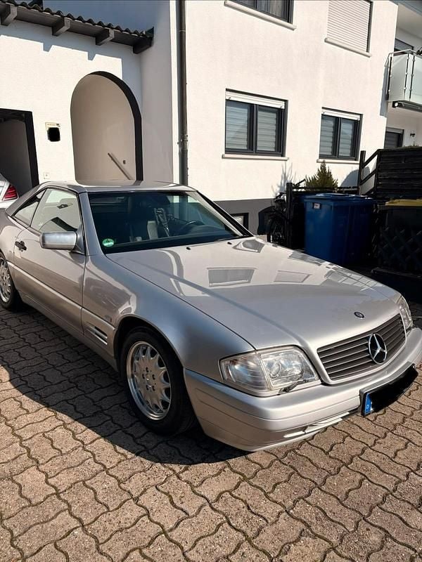 Silber Gebraucht 1997 Mercedes SL320 Cabrio | 20.100 € (Superpreis) - Bild 1/4