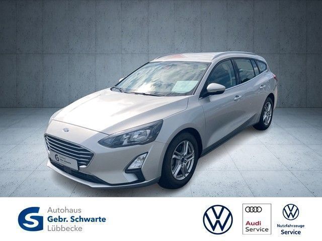Silber Gebraucht 2021 Ford Focus Cool & Connect Limousine | 17.580 € (Superpreis) - Bild 1/4
