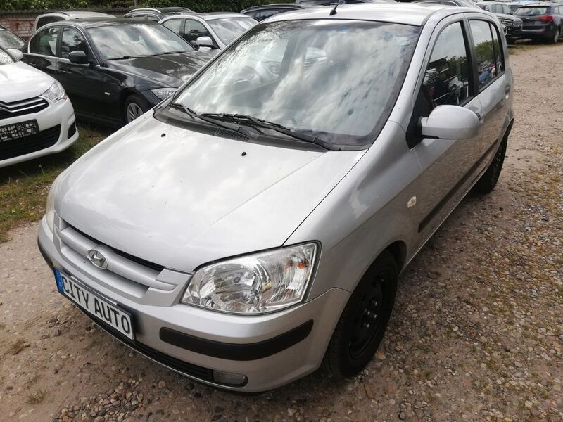 Silber metallic Gebraucht 2004 Hyundai Getz Kleinwagen | 1.970 € (Fairer Preis) - Bild 1/4