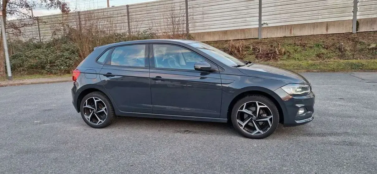 Gebraucht VW Polo Highline 110 PS (80 kW) 2021 Grau Kleinwagen