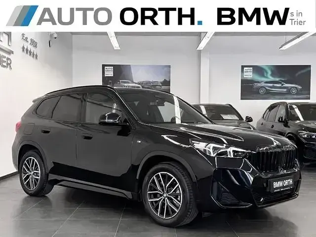 Gebraucht BMW X1 M Sport 163 PS (119 kW) 2023 Schwarz SUV