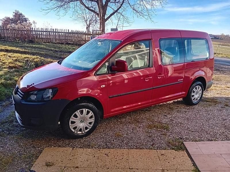 Rot Gebraucht 2014 VW Caddy Maxi Van / Kleinbus | 6.500 € (Guter Preis) - Bild 1/4