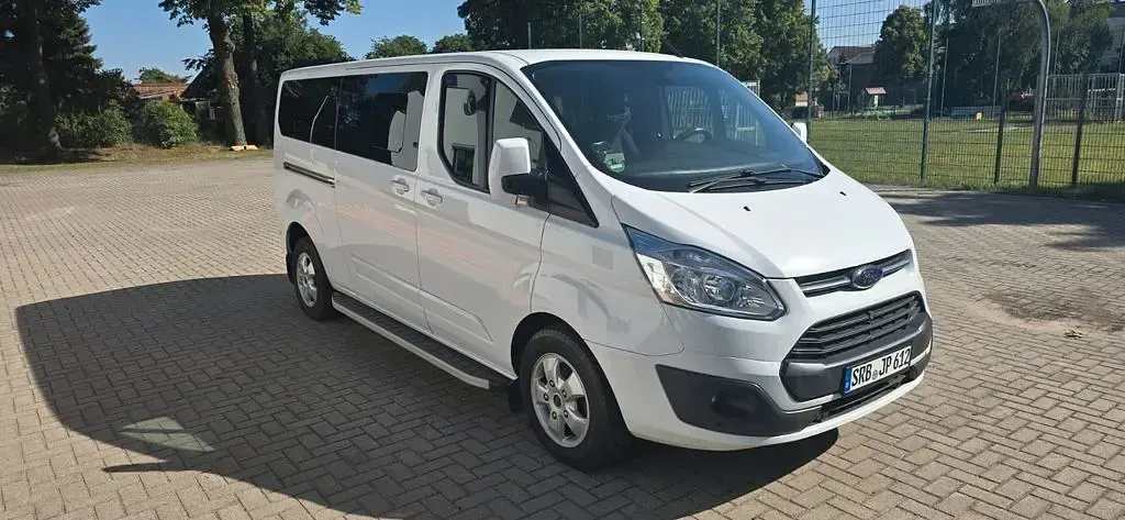 Gebraucht Ford Tourneo 125 PS (91 kW) 2015 Weiß Van / Kleinbus