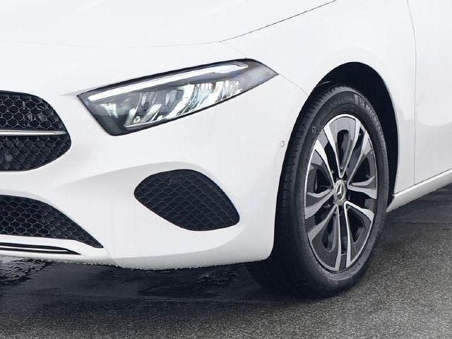 Gebraucht Mercedes A250 Advanced Plus 218 PS (160 kW) 2023 Polarweiss  unilack Limousine