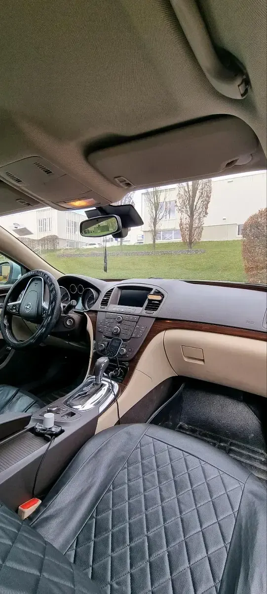 Gebraucht Opel Insignia 160 PS (117 kW) 2012 Grau Kombi