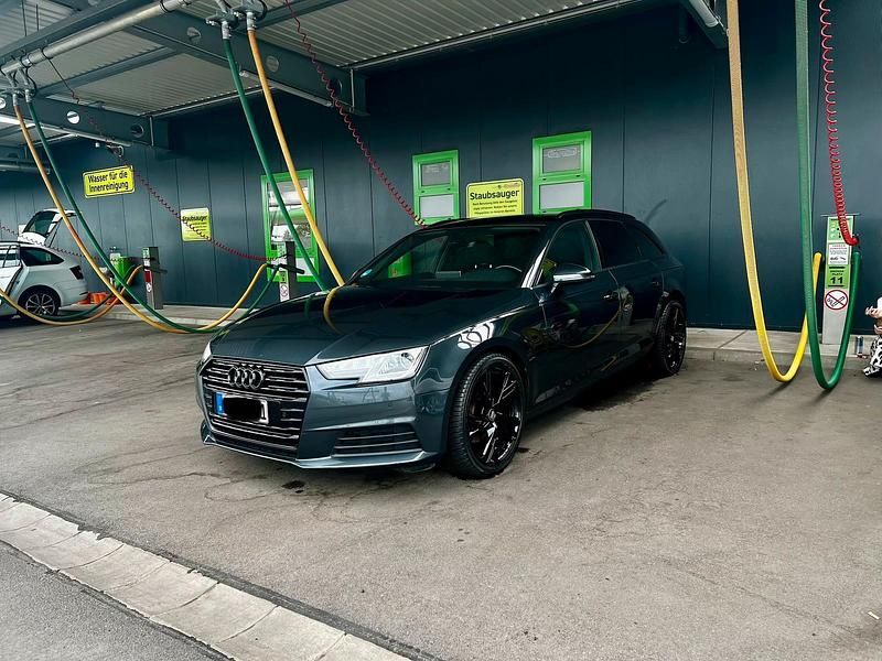 Grau Gebraucht 2018 Audi A4 Basis Kombi | 17.000 € - Bild 1/4
