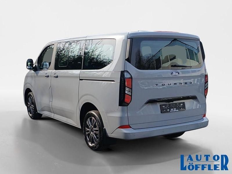 Gebraucht Ford Tourneo Titanium 136 PS (100 kW) 2025 Grau Van / Kleinbus