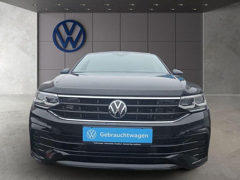 Gebraucht VW Tiguan R-line 150 PS (110 kW) 2023 Deep black perleffekt SUV