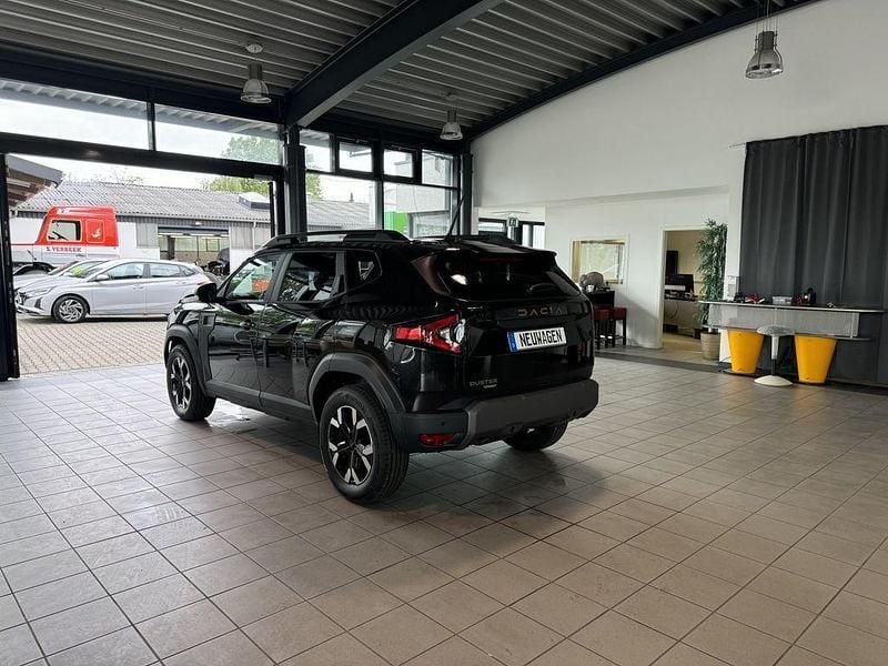 Gebraucht Dacia Duster Extreme 141 PS (103 kW) 2024 Black pearl schwarz metallic SUV