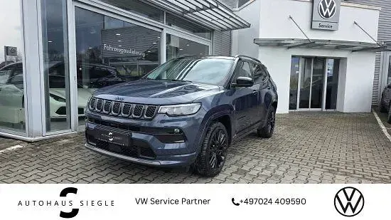 Second-hand Jeep Compass 241 CP (177 kW) 2022 Albastru SUV