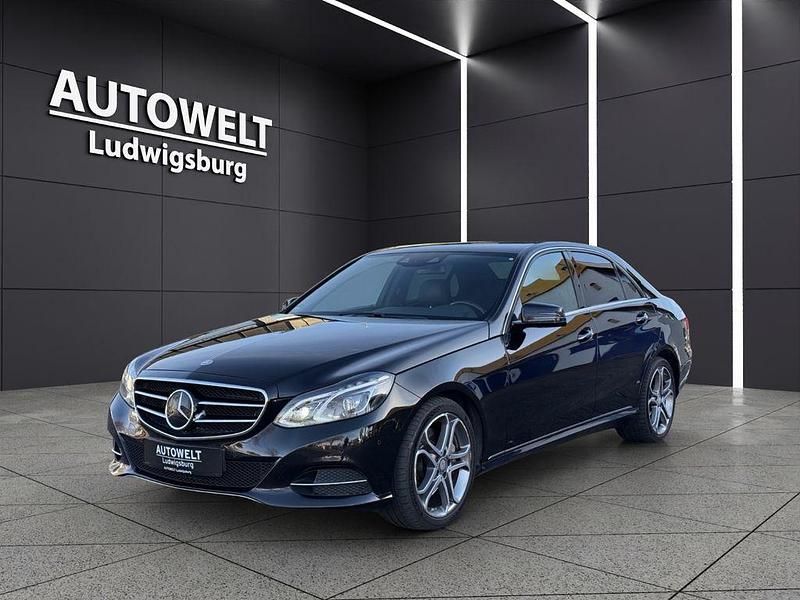 Schwarz Gebraucht 2015 Mercedes E400 Avantgarde Limousine | 19.333 € (Superpreis) - Bild 1/4