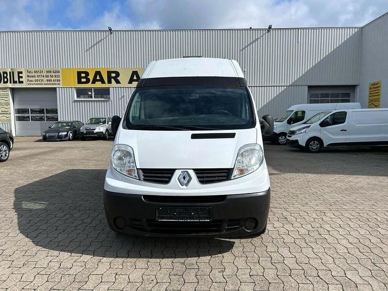 Gebraucht Renault Trafic 114 PS (83 kW) 2010 Weiß Van / Kleinbus