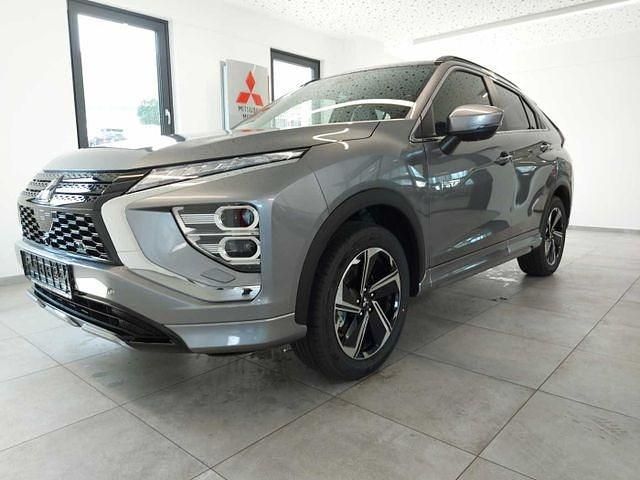 Grau Gebraucht 2022 Mitsubishi Eclipse Cross Top SUV | 31.570 € (Teuer) - Bild 1/4