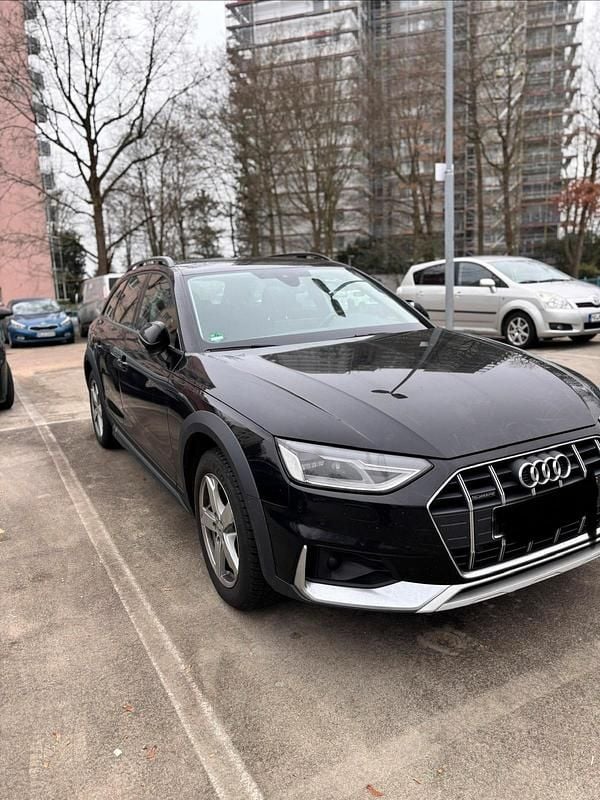 Gebraucht Audi A4 Allroad Basis 190 PS (139 kW) 2020 Schwarz Kombi