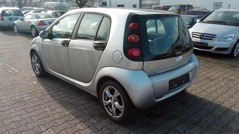 Second-hand Smart ForFour Basis 75 CP (55 kW) 2004 Argintiu Hatchback