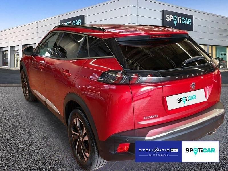 Gebraucht Peugeot 2008 Allure 110 PS (80 kW) 2021 Rot SUV