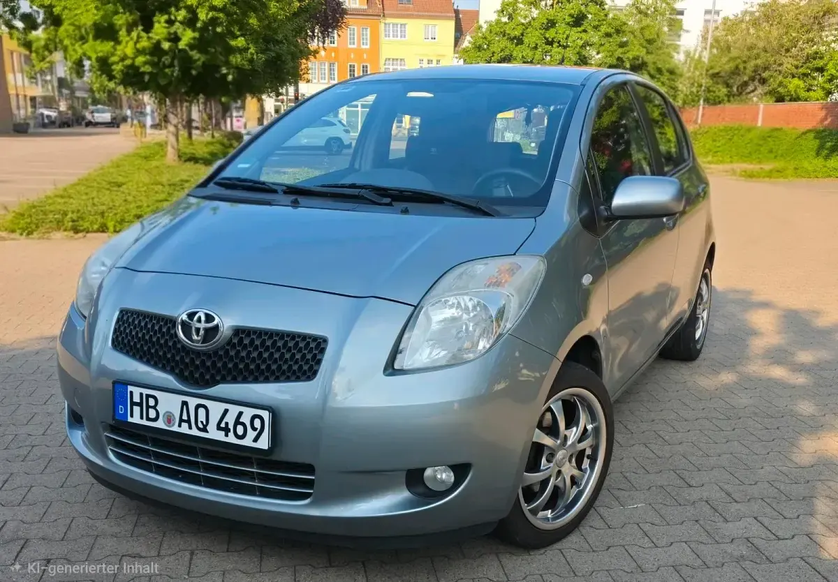 Gebraucht Toyota Yaris 87 PS (63 kW) 2008 Grau Kleinwagen
