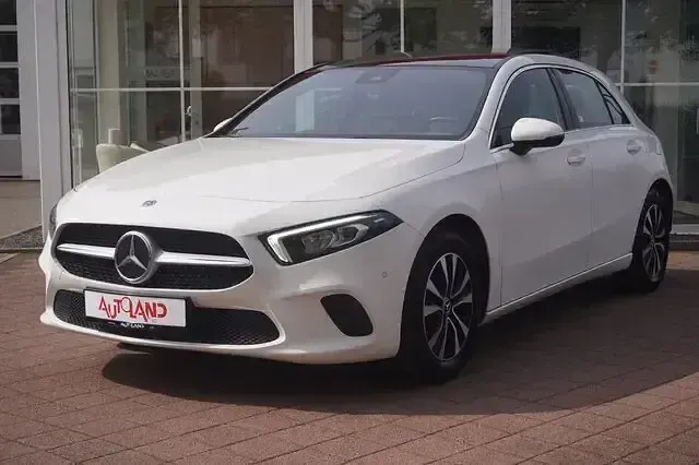Gebraucht Mercedes A200 Progressive 163 PS (119 kW) 2018 Weiß Limousine