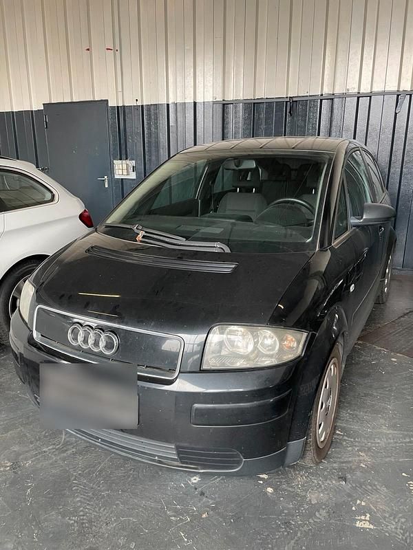 Second-hand Audi A2 75 CP (55 kW) 2003 Negru Hatchback